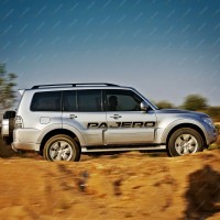 Комплект наклеек на борта PAJERO
