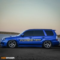 Наклейки на борта SUBARU FORESTER
